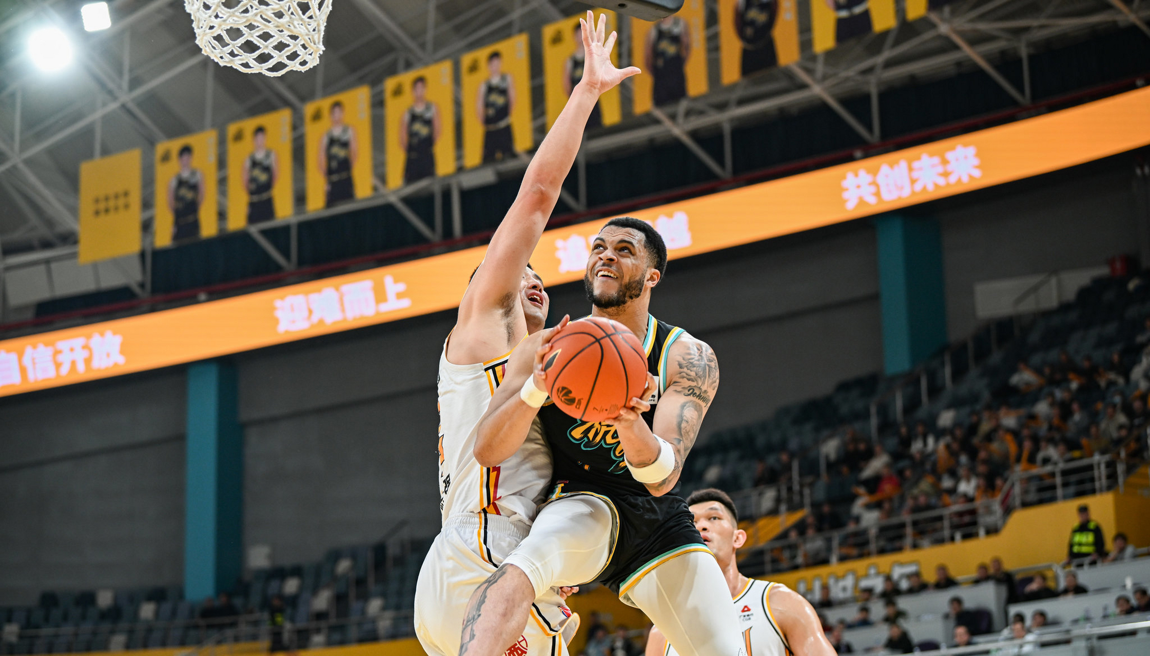 冲刺阶段突围战来临，广厦男篮围绕法国杯防线松动，悬念犹存，阵容厚度经受考验的简单介绍-爱游戏