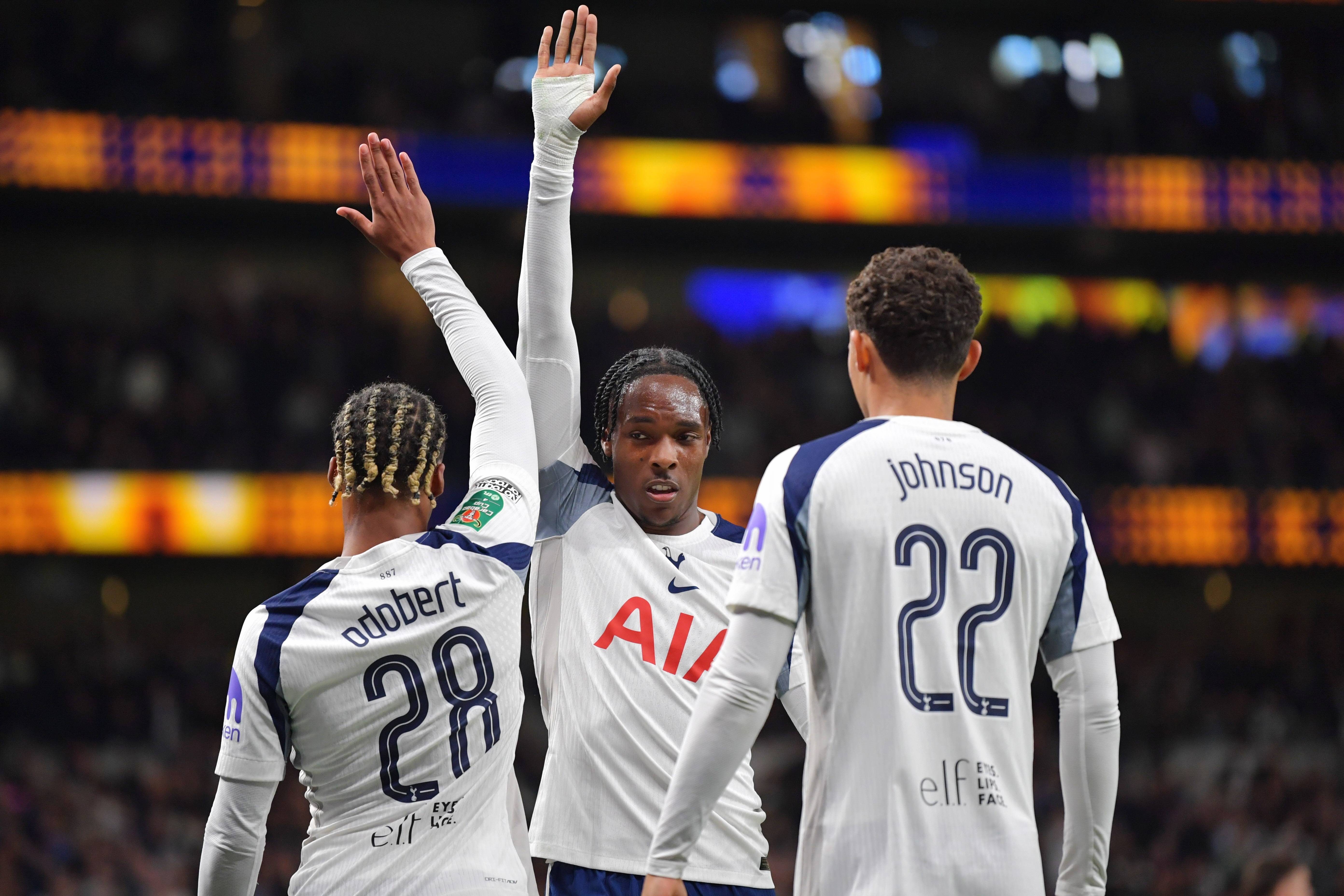 包含冲刺阶段NBA常规赛焦点战,萨克拉门托国王外线爆发,引发热议,球探报告显示潜力的词条-爱游戏官网